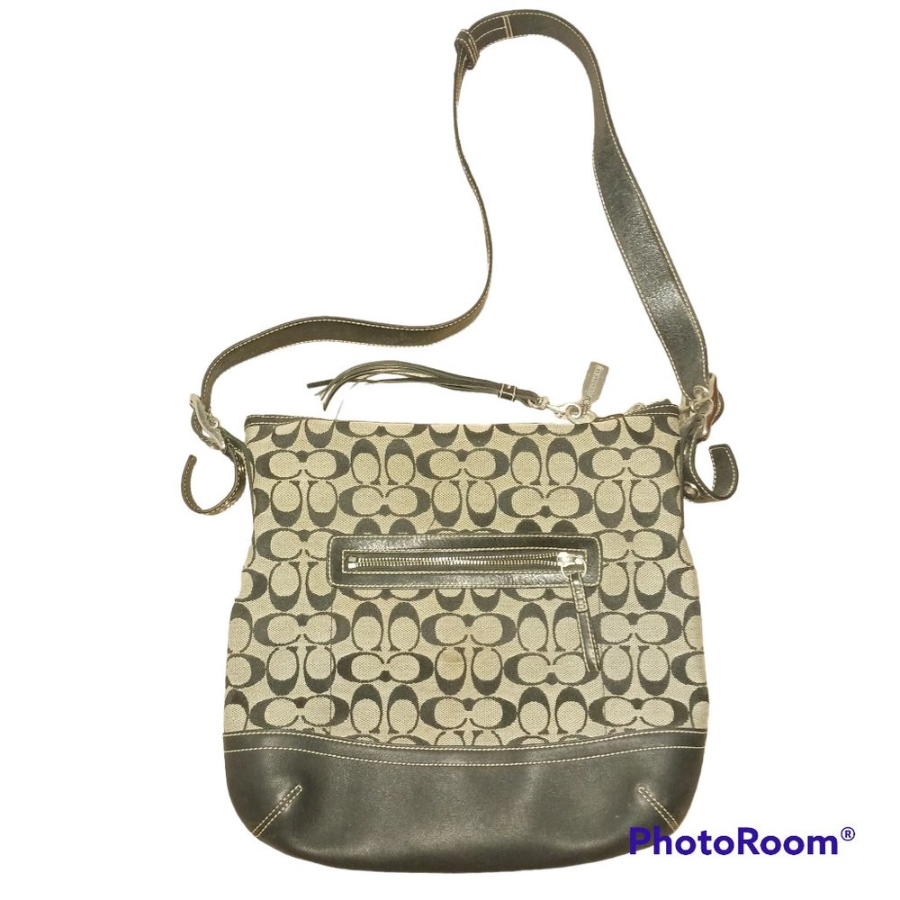 Authentic Coach purse,  Black and Grey, Number HO4K-9349